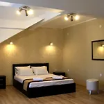 тони 3* Zlatograd