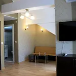 тони Konukevi