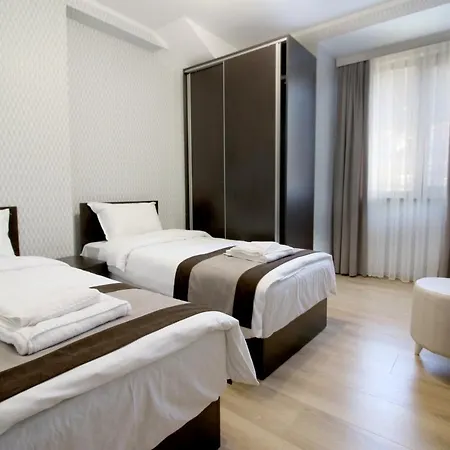 тони 3*