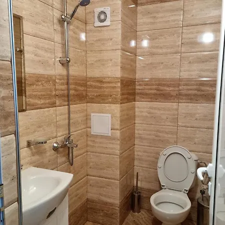тони * Zlatograd