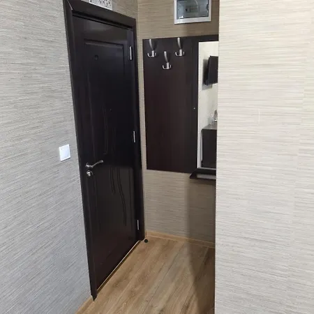 тони 3* Zlatograd